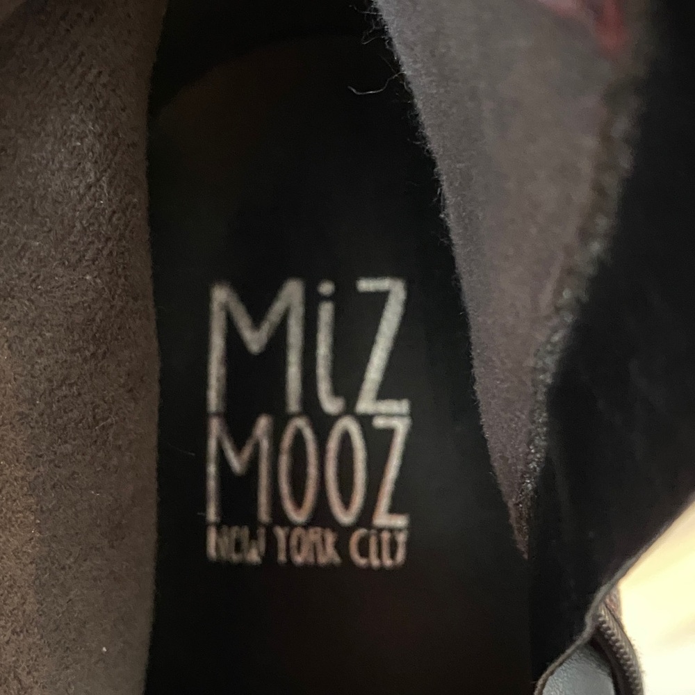 Miz Mooz New York City Burgundy Ankle Leather Boots! Side Zipper Size 9 - Picture 4 of 16